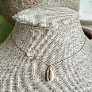 Dainty Cowrie Shell Necklace
